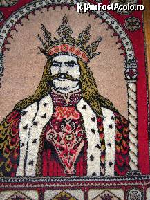 [P17] Piatra Neamt - Curtea Domneasca, Biserica 'Sf. Ioan Botezatorul', covor inramat reprezentandu-l pe Stefan cel Mare » foto by magdalena
 - 
<span class="allrVoted glyphicon glyphicon-heart hidden" id="av139920"></span>
<a class="m-l-10 hidden" id="sv139920" onclick="voting_Foto_DelVot(,139920,17175)" role="button">șterge vot <span class="glyphicon glyphicon-remove"></span></a>
<a id="v9139920" class=" c-red"  onclick="voting_Foto_SetVot(139920)" role="button"><span class="glyphicon glyphicon-heart-empty"></span> <b>LIKE</b> = Votează poza</a> <img class="hidden"  id="f139920W9" src="/imagini/loader.gif" border="0" /><span class="AjErrMes hidden" id="e139920ErM"></span>