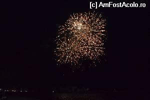 [P03] Fiti pe faza in serile in care se organizeaza focuri de artificii... superfain!!!  » foto by cristian pinte
 - 
<span class="allrVoted glyphicon glyphicon-heart hidden" id="av544680"></span>
<a class="m-l-10 hidden" id="sv544680" onclick="voting_Foto_DelVot(,544680,17189)" role="button">șterge vot <span class="glyphicon glyphicon-remove"></span></a>
<a id="v9544680" class=" c-red"  onclick="voting_Foto_SetVot(544680)" role="button"><span class="glyphicon glyphicon-heart-empty"></span> <b>LIKE</b> = Votează poza</a> <img class="hidden"  id="f544680W9" src="/imagini/loader.gif" border="0" /><span class="AjErrMes hidden" id="e544680ErM"></span>