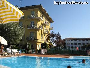 [P12] Albergo Rosetta, Paschiera del Garda » foto by vlado2
 - 
<span class="allrVoted glyphicon glyphicon-heart hidden" id="av546245"></span>
<a class="m-l-10 hidden" id="sv546245" onclick="voting_Foto_DelVot(,546245,17240)" role="button">șterge vot <span class="glyphicon glyphicon-remove"></span></a>
<a id="v9546245" class=" c-red"  onclick="voting_Foto_SetVot(546245)" role="button"><span class="glyphicon glyphicon-heart-empty"></span> <b>LIKE</b> = Votează poza</a> <img class="hidden"  id="f546245W9" src="/imagini/loader.gif" border="0" /><span class="AjErrMes hidden" id="e546245ErM"></span>