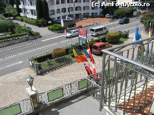 [P03] Vedere de pe geamul camerei din Hotel Rosetta, Peschiera del Garda » foto by vlado2
 - 
<span class="allrVoted glyphicon glyphicon-heart hidden" id="av546236"></span>
<a class="m-l-10 hidden" id="sv546236" onclick="voting_Foto_DelVot(,546236,17240)" role="button">șterge vot <span class="glyphicon glyphicon-remove"></span></a>
<a id="v9546236" class=" c-red"  onclick="voting_Foto_SetVot(546236)" role="button"><span class="glyphicon glyphicon-heart-empty"></span> <b>LIKE</b> = Votează poza</a> <img class="hidden"  id="f546236W9" src="/imagini/loader.gif" border="0" /><span class="AjErrMes hidden" id="e546236ErM"></span>