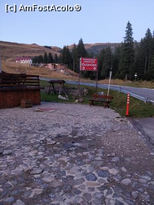 [P29] Pensiunea Octavian 3* din zona Padina – Peștera, Masivul Bucegi, vedere din parcare hotel Pestera » foto by Dana2008
 - 
<span class="allrVoted glyphicon glyphicon-heart hidden" id="av1111908"></span>
<a class="m-l-10 hidden" id="sv1111908" onclick="voting_Foto_DelVot(,1111908,17288)" role="button">șterge vot <span class="glyphicon glyphicon-remove"></span></a>
<a id="v91111908" class=" c-red"  onclick="voting_Foto_SetVot(1111908)" role="button"><span class="glyphicon glyphicon-heart-empty"></span> <b>LIKE</b> = Votează poza</a> <img class="hidden"  id="f1111908W9" src="/imagini/loader.gif" border="0" /><span class="AjErrMes hidden" id="e1111908ErM"></span>