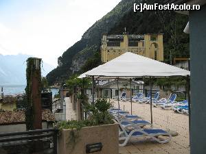 [P11] Terasa de la ultimul etaj a hotelului BW Europa din Riva del Garda » foto by vlado2
 - 
<span class="allrVoted glyphicon glyphicon-heart hidden" id="av549175"></span>
<a class="m-l-10 hidden" id="sv549175" onclick="voting_Foto_DelVot(,549175,17313)" role="button">șterge vot <span class="glyphicon glyphicon-remove"></span></a>
<a id="v9549175" class=" c-red"  onclick="voting_Foto_SetVot(549175)" role="button"><span class="glyphicon glyphicon-heart-empty"></span> <b>LIKE</b> = Votează poza</a> <img class="hidden"  id="f549175W9" src="/imagini/loader.gif" border="0" /><span class="AjErrMes hidden" id="e549175ErM"></span>