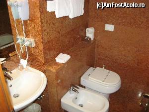 [P09] Camera single a hotelului BW Europa din Riva del Garda » foto by vlado2
 - 
<span class="allrVoted glyphicon glyphicon-heart hidden" id="av549173"></span>
<a class="m-l-10 hidden" id="sv549173" onclick="voting_Foto_DelVot(,549173,17313)" role="button">șterge vot <span class="glyphicon glyphicon-remove"></span></a>
<a id="v9549173" class=" c-red"  onclick="voting_Foto_SetVot(549173)" role="button"><span class="glyphicon glyphicon-heart-empty"></span> <b>LIKE</b> = Votează poza</a> <img class="hidden"  id="f549173W9" src="/imagini/loader.gif" border="0" /><span class="AjErrMes hidden" id="e549173ErM"></span>