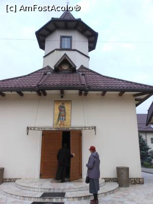[P10] Mănăstirea “Dimitrie Cantemir” - Biserica nouă. Se descuie pentru noi. » foto by iulianic
 - 
<span class="allrVoted glyphicon glyphicon-heart hidden" id="av1363223"></span>
<a class="m-l-10 hidden" id="sv1363223" onclick="voting_Foto_DelVot(,1363223,17315)" role="button">șterge vot <span class="glyphicon glyphicon-remove"></span></a>
<a id="v91363223" class=" c-red"  onclick="voting_Foto_SetVot(1363223)" role="button"><span class="glyphicon glyphicon-heart-empty"></span> <b>LIKE</b> = Votează poza</a> <img class="hidden"  id="f1363223W9" src="/imagini/loader.gif" border="0" /><span class="AjErrMes hidden" id="e1363223ErM"></span>