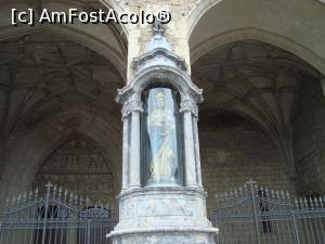 [P39] Fecioara alba de la biserica sf Mihai » foto by mireille
 - 
<span class="allrVoted glyphicon glyphicon-heart hidden" id="av995432"></span>
<a class="m-l-10 hidden" id="sv995432" onclick="voting_Foto_DelVot(,995432,17340)" role="button">șterge vot <span class="glyphicon glyphicon-remove"></span></a>
<a id="v9995432" class=" c-red"  onclick="voting_Foto_SetVot(995432)" role="button"><span class="glyphicon glyphicon-heart-empty"></span> <b>LIKE</b> = Votează poza</a> <img class="hidden"  id="f995432W9" src="/imagini/loader.gif" border="0" /><span class="AjErrMes hidden" id="e995432ErM"></span>