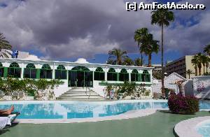 [P04] Piscina si Restaurantul unde serveau masa » foto by osna
 - 
<span class="allrVoted glyphicon glyphicon-heart hidden" id="av550716"></span>
<a class="m-l-10 hidden" id="sv550716" onclick="voting_Foto_DelVot(,550716,17351)" role="button">șterge vot <span class="glyphicon glyphicon-remove"></span></a>
<a id="v9550716" class=" c-red"  onclick="voting_Foto_SetVot(550716)" role="button"><span class="glyphicon glyphicon-heart-empty"></span> <b>LIKE</b> = Votează poza</a> <img class="hidden"  id="f550716W9" src="/imagini/loader.gif" border="0" /><span class="AjErrMes hidden" id="e550716ErM"></span>
