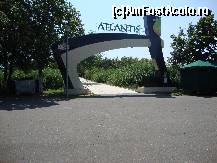 [P38] Intrarea către clubul Atlantis, locul unde găsim piscina Atlantis din Parcul Tineretului.  » foto by Floryn81
 - 
<span class="allrVoted glyphicon glyphicon-heart hidden" id="av338552"></span>
<a class="m-l-10 hidden" id="sv338552" onclick="voting_Foto_DelVot(,338552,17366)" role="button">șterge vot <span class="glyphicon glyphicon-remove"></span></a>
<a id="v9338552" class=" c-red"  onclick="voting_Foto_SetVot(338552)" role="button"><span class="glyphicon glyphicon-heart-empty"></span> <b>LIKE</b> = Votează poza</a> <img class="hidden"  id="f338552W9" src="/imagini/loader.gif" border="0" /><span class="AjErrMes hidden" id="e338552ErM"></span>
