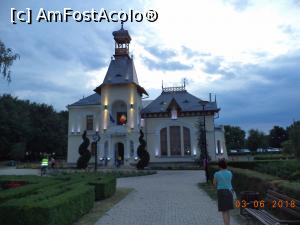 [P15] Vila, luminată » foto by Yersinia Pestis
 - 
<span class="allrVoted glyphicon glyphicon-heart hidden" id="av973195"></span>
<a class="m-l-10 hidden" id="sv973195" onclick="voting_Foto_DelVot(,973195,17366)" role="button">șterge vot <span class="glyphicon glyphicon-remove"></span></a>
<a id="v9973195" class=" c-red"  onclick="voting_Foto_SetVot(973195)" role="button"><span class="glyphicon glyphicon-heart-empty"></span> <b>LIKE</b> = Votează poza</a> <img class="hidden"  id="f973195W9" src="/imagini/loader.gif" border="0" /><span class="AjErrMes hidden" id="e973195ErM"></span>