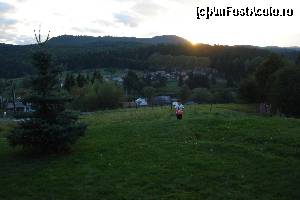 [P05] apus de soare in Bucovina » foto by GOGU FILARET
 - 
<span class="allrVoted glyphicon glyphicon-heart hidden" id="av552103"></span>
<a class="m-l-10 hidden" id="sv552103" onclick="voting_Foto_DelVot(,552103,17377)" role="button">șterge vot <span class="glyphicon glyphicon-remove"></span></a>
<a id="v9552103" class=" c-red"  onclick="voting_Foto_SetVot(552103)" role="button"><span class="glyphicon glyphicon-heart-empty"></span> <b>LIKE</b> = Votează poza</a> <img class="hidden"  id="f552103W9" src="/imagini/loader.gif" border="0" /><span class="AjErrMes hidden" id="e552103ErM"></span>