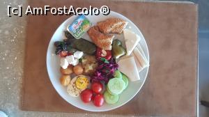 [P07] Mic dejun ziua 1 » foto by PovesteaYT
 - 
<span class="allrVoted glyphicon glyphicon-heart hidden" id="av1273366"></span>
<a class="m-l-10 hidden" id="sv1273366" onclick="voting_Foto_DelVot(,1273366,17429)" role="button">șterge vot <span class="glyphicon glyphicon-remove"></span></a>
<a id="v91273366" class=" c-red"  onclick="voting_Foto_SetVot(1273366)" role="button"><span class="glyphicon glyphicon-heart-empty"></span> <b>LIKE</b> = Votează poza</a> <img class="hidden"  id="f1273366W9" src="/imagini/loader.gif" border="0" /><span class="AjErrMes hidden" id="e1273366ErM"></span>