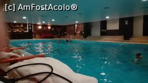 [P05] Piscina Interioara, in partea stanga barul » foto by nightwish
 - 
<span class="allrVoted glyphicon glyphicon-heart hidden" id="av937680"></span>
<a class="m-l-10 hidden" id="sv937680" onclick="voting_Foto_DelVot(,937680,17469)" role="button">șterge vot <span class="glyphicon glyphicon-remove"></span></a>
<a id="v9937680" class=" c-red"  onclick="voting_Foto_SetVot(937680)" role="button"><span class="glyphicon glyphicon-heart-empty"></span> <b>LIKE</b> = Votează poza</a> <img class="hidden"  id="f937680W9" src="/imagini/loader.gif" border="0" /><span class="AjErrMes hidden" id="e937680ErM"></span>