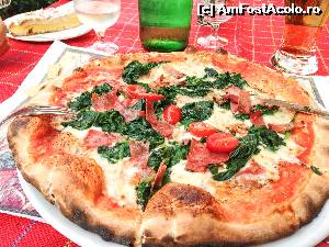 [P17] Hotel Miralago, Tremosine - pizza la o terasa de langa hotel » foto by cristi_an3000
 - 
<span class="allrVoted glyphicon glyphicon-heart hidden" id="av559043"></span>
<a class="m-l-10 hidden" id="sv559043" onclick="voting_Foto_DelVot(,559043,17519)" role="button">șterge vot <span class="glyphicon glyphicon-remove"></span></a>
<a id="v9559043" class=" c-red"  onclick="voting_Foto_SetVot(559043)" role="button"><span class="glyphicon glyphicon-heart-empty"></span> <b>LIKE</b> = Votează poza</a> <img class="hidden"  id="f559043W9" src="/imagini/loader.gif" border="0" /><span class="AjErrMes hidden" id="e559043ErM"></span>