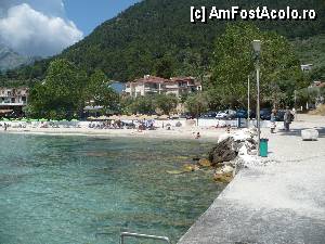 [P08] Printre copacii de pe plaja se vede taverna Sotiris.  » foto by macius
 - 
<span class="allrVoted glyphicon glyphicon-heart hidden" id="av428237"></span>
<a class="m-l-10 hidden" id="sv428237" onclick="voting_Foto_DelVot(,428237,17592)" role="button">șterge vot <span class="glyphicon glyphicon-remove"></span></a>
<a id="v9428237" class=" c-red"  onclick="voting_Foto_SetVot(428237)" role="button"><span class="glyphicon glyphicon-heart-empty"></span> <b>LIKE</b> = Votează poza</a> <img class="hidden"  id="f428237W9" src="/imagini/loader.gif" border="0" /><span class="AjErrMes hidden" id="e428237ErM"></span>