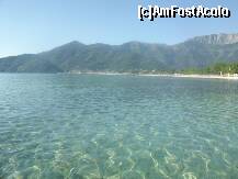 [P11] apa limpede,se vede nisipul din adancime...in spate departe Skala Potamia. » foto by sandu.53
 - 
<span class="allrVoted glyphicon glyphicon-heart hidden" id="av211115"></span>
<a class="m-l-10 hidden" id="sv211115" onclick="voting_Foto_DelVot(,211115,17592)" role="button">șterge vot <span class="glyphicon glyphicon-remove"></span></a>
<a id="v9211115" class=" c-red"  onclick="voting_Foto_SetVot(211115)" role="button"><span class="glyphicon glyphicon-heart-empty"></span> <b>LIKE</b> = Votează poza</a> <img class="hidden"  id="f211115W9" src="/imagini/loader.gif" border="0" /><span class="AjErrMes hidden" id="e211115ErM"></span>