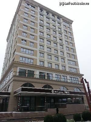 [P01] HOTEL INTERNATIONAL IASI - VEDERE DINSPRE PALATUL CULTURII » foto by kmy
 - 
<span class="allrVoted glyphicon glyphicon-heart hidden" id="av589921"></span>
<a class="m-l-10 hidden" id="sv589921" onclick="voting_Foto_DelVot(,589921,17598)" role="button">șterge vot <span class="glyphicon glyphicon-remove"></span></a>
<a id="v9589921" class=" c-red"  onclick="voting_Foto_SetVot(589921)" role="button"><span class="glyphicon glyphicon-heart-empty"></span> <b>LIKE</b> = Votează poza</a> <img class="hidden"  id="f589921W9" src="/imagini/loader.gif" border="0" /><span class="AjErrMes hidden" id="e589921ErM"></span>