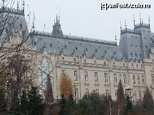 [P30] IASI - PALATUL CULTURII in preajma caruia se afla HOTELUL INTERNATIONAL IASI » foto by kmy
 - 
<span class="allrVoted glyphicon glyphicon-heart hidden" id="av589950"></span>
<a class="m-l-10 hidden" id="sv589950" onclick="voting_Foto_DelVot(,589950,17598)" role="button">șterge vot <span class="glyphicon glyphicon-remove"></span></a>
<a id="v9589950" class=" c-red"  onclick="voting_Foto_SetVot(589950)" role="button"><span class="glyphicon glyphicon-heart-empty"></span> <b>LIKE</b> = Votează poza</a> <img class="hidden"  id="f589950W9" src="/imagini/loader.gif" border="0" /><span class="AjErrMes hidden" id="e589950ErM"></span>
