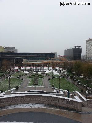 [P34] PALAS MALL IASI si Hotelul international in dreapta - fotografie de pe terasa Palatului Culturii » foto by kmy
 - 
<span class="allrVoted glyphicon glyphicon-heart hidden" id="av589954"></span>
<a class="m-l-10 hidden" id="sv589954" onclick="voting_Foto_DelVot(,589954,17598)" role="button">șterge vot <span class="glyphicon glyphicon-remove"></span></a>
<a id="v9589954" class=" c-red"  onclick="voting_Foto_SetVot(589954)" role="button"><span class="glyphicon glyphicon-heart-empty"></span> <b>LIKE</b> = Votează poza</a> <img class="hidden"  id="f589954W9" src="/imagini/loader.gif" border="0" /><span class="AjErrMes hidden" id="e589954ErM"></span>