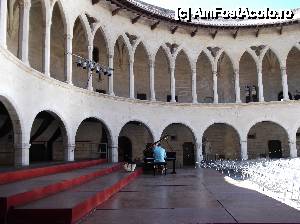 [P10] Interiorul castelului, locul unde se tin spectacole de succes, noptii pe care nu le poti uita daca ai luat bilet la opera la Bellever.  » foto by AnAlina*
 - 
<span class="allrVoted glyphicon glyphicon-heart hidden" id="av481573"></span>
<a class="m-l-10 hidden" id="sv481573" onclick="voting_Foto_DelVot(,481573,17664)" role="button">șterge vot <span class="glyphicon glyphicon-remove"></span></a>
<a id="v9481573" class=" c-red"  onclick="voting_Foto_SetVot(481573)" role="button"><span class="glyphicon glyphicon-heart-empty"></span> <b>LIKE</b> = Votează poza</a> <img class="hidden"  id="f481573W9" src="/imagini/loader.gif" border="0" /><span class="AjErrMes hidden" id="e481573ErM"></span>