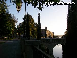[P14] Muzeul de Artă Modernă şi Contemporană Es Baluard. Plimbandu-ma pe cursul actual al raului Sa Riera m-am gandit sa imortalizez un moment la apus al Muzeului, raului si unui podulet.  » foto by AnAlina*
 - 
<span class="allrVoted glyphicon glyphicon-heart hidden" id="av483038"></span>
<a class="m-l-10 hidden" id="sv483038" onclick="voting_Foto_DelVot(,483038,17664)" role="button">șterge vot <span class="glyphicon glyphicon-remove"></span></a>
<a id="v9483038" class=" c-red"  onclick="voting_Foto_SetVot(483038)" role="button"><span class="glyphicon glyphicon-heart-empty"></span> <b>LIKE</b> = Votează poza</a> <img class="hidden"  id="f483038W9" src="/imagini/loader.gif" border="0" /><span class="AjErrMes hidden" id="e483038ErM"></span>