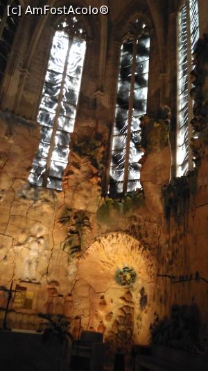 [P20] 19. Întâi am crezut că este decorată de Antoni Gaudi.  » foto by msnd
 - 
<span class="allrVoted glyphicon glyphicon-heart hidden" id="av779141"></span>
<a class="m-l-10 hidden" id="sv779141" onclick="voting_Foto_DelVot(,779141,17664)" role="button">șterge vot <span class="glyphicon glyphicon-remove"></span></a>
<a id="v9779141" class=" c-red"  onclick="voting_Foto_SetVot(779141)" role="button"><span class="glyphicon glyphicon-heart-empty"></span> <b>LIKE</b> = Votează poza</a> <img class="hidden"  id="f779141W9" src="/imagini/loader.gif" border="0" /><span class="AjErrMes hidden" id="e779141ErM"></span>