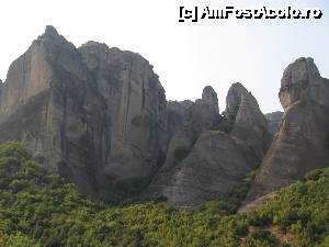 [P14] „Pădurea de stânci” - Meteora.  » foto by tata123 🔱
 - 
<span class="allrVoted glyphicon glyphicon-heart hidden" id="av635709"></span>
<a class="m-l-10 hidden" id="sv635709" onclick="voting_Foto_DelVot(,635709,17685)" role="button">șterge vot <span class="glyphicon glyphicon-remove"></span></a>
<a id="v9635709" class=" c-red"  onclick="voting_Foto_SetVot(635709)" role="button"><span class="glyphicon glyphicon-heart-empty"></span> <b>LIKE</b> = Votează poza</a> <img class="hidden"  id="f635709W9" src="/imagini/loader.gif" border="0" /><span class="AjErrMes hidden" id="e635709ErM"></span>