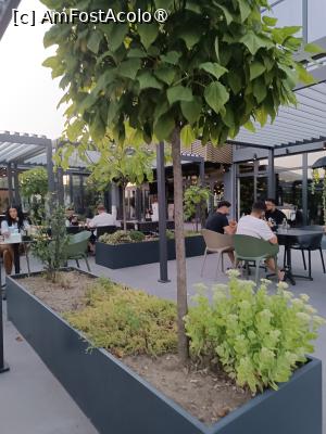 [P01] Imagine de pe terasa restaurantului » foto by laurand
 - 
<span class="allrVoted glyphicon glyphicon-heart hidden" id="av1541626"></span>
<a class="m-l-10 hidden" id="sv1541626" onclick="voting_Foto_DelVot(,1541626,17694)" role="button">șterge vot <span class="glyphicon glyphicon-remove"></span></a>
<a id="v91541626" class=" c-red"  onclick="voting_Foto_SetVot(1541626)" role="button"><span class="glyphicon glyphicon-heart-empty"></span> <b>LIKE</b> = Votează poza</a> <img class="hidden"  id="f1541626W9" src="/imagini/loader.gif" border="0" /><span class="AjErrMes hidden" id="e1541626ErM"></span>
