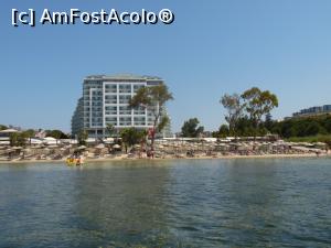 [P06] cam asta-i toata plaja hotelului, in stanga si-n dreapta plajei hotelului sunt bolovani si pietre si in apa si pe plaja » foto by dianabzs
 - 
<span class="allrVoted glyphicon glyphicon-heart hidden" id="av964918"></span>
<a class="m-l-10 hidden" id="sv964918" onclick="voting_Foto_DelVot(,964918,17697)" role="button">șterge vot <span class="glyphicon glyphicon-remove"></span></a>
<a id="v9964918" class=" c-red"  onclick="voting_Foto_SetVot(964918)" role="button"><span class="glyphicon glyphicon-heart-empty"></span> <b>LIKE</b> = Votează poza</a> <img class="hidden"  id="f964918W9" src="/imagini/loader.gif" border="0" /><span class="AjErrMes hidden" id="e964918ErM"></span>