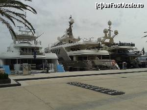 [P11] Nave in port » foto by Nicu
 - 
<span class="allrVoted glyphicon glyphicon-heart hidden" id="av574201"></span>
<a class="m-l-10 hidden" id="sv574201" onclick="voting_Foto_DelVot(,574201,17701)" role="button">șterge vot <span class="glyphicon glyphicon-remove"></span></a>
<a id="v9574201" class=" c-red"  onclick="voting_Foto_SetVot(574201)" role="button"><span class="glyphicon glyphicon-heart-empty"></span> <b>LIKE</b> = Votează poza</a> <img class="hidden"  id="f574201W9" src="/imagini/loader.gif" border="0" /><span class="AjErrMes hidden" id="e574201ErM"></span>