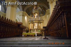 [P10] Catedrala din Lima - altarul si scaunele din lemn masiv pentru oaspetii cu rang inalt » foto by Pușcașu Marin
 - 
<span class="allrVoted glyphicon glyphicon-heart hidden" id="av915681"></span>
<a class="m-l-10 hidden" id="sv915681" onclick="voting_Foto_DelVot(,915681,17742)" role="button">șterge vot <span class="glyphicon glyphicon-remove"></span></a>
<a id="v9915681" class=" c-red"  onclick="voting_Foto_SetVot(915681)" role="button"><span class="glyphicon glyphicon-heart-empty"></span> <b>LIKE</b> = Votează poza</a> <img class="hidden"  id="f915681W9" src="/imagini/loader.gif" border="0" /><span class="AjErrMes hidden" id="e915681ErM"></span>