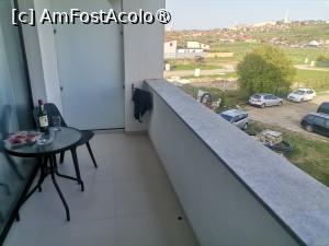 [P05] Balconul e mare si orientat spre soare » foto by dorgo
 - 
<span class="allrVoted glyphicon glyphicon-heart hidden" id="av1525689"></span>
<a class="m-l-10 hidden" id="sv1525689" onclick="voting_Foto_DelVot(,1525689,17749)" role="button">șterge vot <span class="glyphicon glyphicon-remove"></span></a>
<a id="v91525689" class=" c-red"  onclick="voting_Foto_SetVot(1525689)" role="button"><span class="glyphicon glyphicon-heart-empty"></span> <b>LIKE</b> = Votează poza</a> <img class="hidden"  id="f1525689W9" src="/imagini/loader.gif" border="0" /><span class="AjErrMes hidden" id="e1525689ErM"></span>