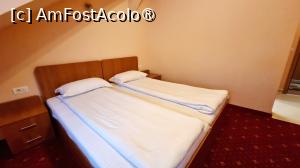 [P04] Camera mea, dbl. twin » foto by pepsi70ro
 - 
<span class="allrVoted glyphicon glyphicon-heart hidden" id="av1500206"></span>
<a class="m-l-10 hidden" id="sv1500206" onclick="voting_Foto_DelVot(,1500206,17785)" role="button">șterge vot <span class="glyphicon glyphicon-remove"></span></a>
<a id="v91500206" class=" c-red"  onclick="voting_Foto_SetVot(1500206)" role="button"><span class="glyphicon glyphicon-heart-empty"></span> <b>LIKE</b> = Votează poza</a> <img class="hidden"  id="f1500206W9" src="/imagini/loader.gif" border="0" /><span class="AjErrMes hidden" id="e1500206ErM"></span>