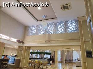 [P39] Lobby bar si Coco Cafe » foto by Green🦋
 - 
<span class="allrVoted glyphicon glyphicon-heart hidden" id="av1385487"></span>
<a class="m-l-10 hidden" id="sv1385487" onclick="voting_Foto_DelVot(,1385487,17951)" role="button">șterge vot <span class="glyphicon glyphicon-remove"></span></a>
<a id="v91385487" class=" c-red"  onclick="voting_Foto_SetVot(1385487)" role="button"><span class="glyphicon glyphicon-heart-empty"></span> <b>LIKE</b> = Votează poza</a> <img class="hidden"  id="f1385487W9" src="/imagini/loader.gif" border="0" /><span class="AjErrMes hidden" id="e1385487ErM"></span>