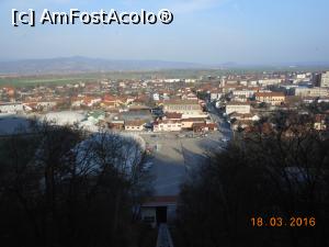 [P15] Cetatea Deva - Orașul văzut din telecabină.  » foto by iulianic
 - 
<span class="allrVoted glyphicon glyphicon-heart hidden" id="av732660"></span>
<a class="m-l-10 hidden" id="sv732660" onclick="voting_Foto_DelVot(,732660,17970)" role="button">șterge vot <span class="glyphicon glyphicon-remove"></span></a>
<a id="v9732660" class=" c-red"  onclick="voting_Foto_SetVot(732660)" role="button"><span class="glyphicon glyphicon-heart-empty"></span> <b>LIKE</b> = Votează poza</a> <img class="hidden"  id="f732660W9" src="/imagini/loader.gif" border="0" /><span class="AjErrMes hidden" id="e732660ErM"></span>