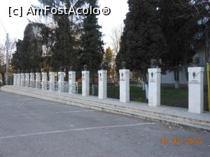 [P25] Cetatea Deva - Cele 15 monumente ale gimnastelor și antrenorilor lor.  » foto by iulianic
 - 
<span class="allrVoted glyphicon glyphicon-heart hidden" id="av732670"></span>
<a class="m-l-10 hidden" id="sv732670" onclick="voting_Foto_DelVot(,732670,17970)" role="button">șterge vot <span class="glyphicon glyphicon-remove"></span></a>
<a id="v9732670" class=" c-red"  onclick="voting_Foto_SetVot(732670)" role="button"><span class="glyphicon glyphicon-heart-empty"></span> <b>LIKE</b> = Votează poza</a> <img class="hidden"  id="f732670W9" src="/imagini/loader.gif" border="0" /><span class="AjErrMes hidden" id="e732670ErM"></span>