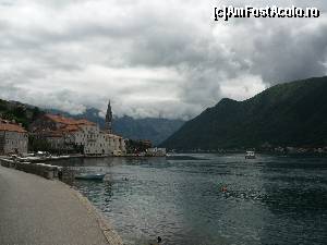 [P02] Perast seara » foto by Nicu
 - 
<span class="allrVoted glyphicon glyphicon-heart hidden" id="av590423"></span>
<a class="m-l-10 hidden" id="sv590423" onclick="voting_Foto_DelVot(,590423,17982)" role="button">șterge vot <span class="glyphicon glyphicon-remove"></span></a>
<a id="v9590423" class=" c-red"  onclick="voting_Foto_SetVot(590423)" role="button"><span class="glyphicon glyphicon-heart-empty"></span> <b>LIKE</b> = Votează poza</a> <img class="hidden"  id="f590423W9" src="/imagini/loader.gif" border="0" /><span class="AjErrMes hidden" id="e590423ErM"></span>