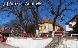 [P57] Parcarea și micul părculeț cu copacii uriași. » foto by maryka
 - 
<span class="allrVoted glyphicon glyphicon-heart hidden" id="av1289041"></span>
<a class="m-l-10 hidden" id="sv1289041" onclick="voting_Foto_DelVot(,1289041,18124)" role="button">șterge vot <span class="glyphicon glyphicon-remove"></span></a>
<a id="v91289041" class=" c-red"  onclick="voting_Foto_SetVot(1289041)" role="button"><span class="glyphicon glyphicon-heart-empty"></span> <b>LIKE</b> = Votează poza</a> <img class="hidden"  id="f1289041W9" src="/imagini/loader.gif" border="0" /><span class="AjErrMes hidden" id="e1289041ErM"></span>