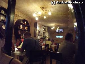 [P10] Şi-n interior taverna Struga era plină » foto by irinad
 - 
<span class="allrVoted glyphicon glyphicon-heart hidden" id="av682176"></span>
<a class="m-l-10 hidden" id="sv682176" onclick="voting_Foto_DelVot(,682176,18127)" role="button">șterge vot <span class="glyphicon glyphicon-remove"></span></a>
<a id="v9682176" class=" c-red"  onclick="voting_Foto_SetVot(682176)" role="button"><span class="glyphicon glyphicon-heart-empty"></span> <b>LIKE</b> = Votează poza</a> <img class="hidden"  id="f682176W9" src="/imagini/loader.gif" border="0" /><span class="AjErrMes hidden" id="e682176ErM"></span>