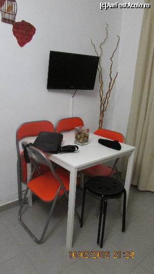 [P09] Victoria Apartamentos; masuta din living » foto by crismis
 - 
<span class="allrVoted glyphicon glyphicon-heart hidden" id="av598803"></span>
<a class="m-l-10 hidden" id="sv598803" onclick="voting_Foto_DelVot(,598803,18133)" role="button">șterge vot <span class="glyphicon glyphicon-remove"></span></a>
<a id="v9598803" class=" c-red"  onclick="voting_Foto_SetVot(598803)" role="button"><span class="glyphicon glyphicon-heart-empty"></span> <b>LIKE</b> = Votează poza</a> <img class="hidden"  id="f598803W9" src="/imagini/loader.gif" border="0" /><span class="AjErrMes hidden" id="e598803ErM"></span>