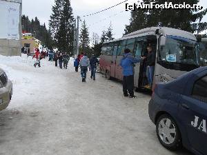 [P11] Serbarile Zapezii Vartop 2015- pe langa masini mici si dubite participantii au venit si cu autocare » foto by luciaoradea
 - 
<span class="allrVoted glyphicon glyphicon-heart hidden" id="av599628"></span>
<a class="m-l-10 hidden" id="sv599628" onclick="voting_Foto_DelVot(,599628,18142)" role="button">șterge vot <span class="glyphicon glyphicon-remove"></span></a>
<a id="v9599628" class=" c-red"  onclick="voting_Foto_SetVot(599628)" role="button"><span class="glyphicon glyphicon-heart-empty"></span> <b>LIKE</b> = Votează poza</a> <img class="hidden"  id="f599628W9" src="/imagini/loader.gif" border="0" /><span class="AjErrMes hidden" id="e599628ErM"></span>