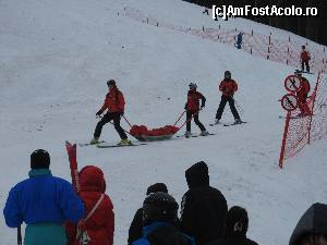 [P21] Vartop-Piatra Graitoare-salvamontistii in actiune- un baietel si-a rupt piciorul » foto by luciaoradea
 - 
<span class="allrVoted glyphicon glyphicon-heart hidden" id="av599748"></span>
<a class="m-l-10 hidden" id="sv599748" onclick="voting_Foto_DelVot(,599748,18142)" role="button">șterge vot <span class="glyphicon glyphicon-remove"></span></a>
<a id="v9599748" class=" c-red"  onclick="voting_Foto_SetVot(599748)" role="button"><span class="glyphicon glyphicon-heart-empty"></span> <b>LIKE</b> = Votează poza</a> <img class="hidden"  id="f599748W9" src="/imagini/loader.gif" border="0" /><span class="AjErrMes hidden" id="e599748ErM"></span>