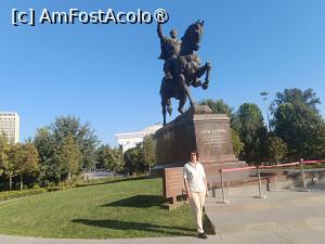 [P15] Uzbekistan, Tashkent, Statuia lui Amir Temur » foto by mprofeanu
 - 
<span class="allrVoted glyphicon glyphicon-heart hidden" id="av1549269"></span>
<a class="m-l-10 hidden" id="sv1549269" onclick="voting_Foto_DelVot(,1549269,18174)" role="button">șterge vot <span class="glyphicon glyphicon-remove"></span></a>
<a id="v91549269" class=" c-red"  onclick="voting_Foto_SetVot(1549269)" role="button"><span class="glyphicon glyphicon-heart-empty"></span> <b>LIKE</b> = Votează poza</a> <img class="hidden"  id="f1549269W9" src="/imagini/loader.gif" border="0" /><span class="AjErrMes hidden" id="e1549269ErM"></span>