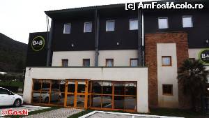 [P04] Latura sudică a Hotelului B&B Aubagne-Gémenos.  » foto by Costi
 - 
<span class="allrVoted glyphicon glyphicon-heart hidden" id="av604010"></span>
<a class="m-l-10 hidden" id="sv604010" onclick="voting_Foto_DelVot(,604010,18190)" role="button">șterge vot <span class="glyphicon glyphicon-remove"></span></a>
<a id="v9604010" class=" c-red"  onclick="voting_Foto_SetVot(604010)" role="button"><span class="glyphicon glyphicon-heart-empty"></span> <b>LIKE</b> = Votează poza</a> <img class="hidden"  id="f604010W9" src="/imagini/loader.gif" border="0" /><span class="AjErrMes hidden" id="e604010ErM"></span>