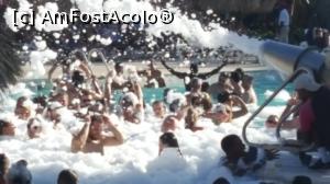 [P08] Party pool » foto by dumitriu77
 - 
<span class="allrVoted glyphicon glyphicon-heart hidden" id="av940685"></span>
<a class="m-l-10 hidden" id="sv940685" onclick="voting_Foto_DelVot(,940685,18193)" role="button">șterge vot <span class="glyphicon glyphicon-remove"></span></a>
<a id="v9940685" class=" c-red"  onclick="voting_Foto_SetVot(940685)" role="button"><span class="glyphicon glyphicon-heart-empty"></span> <b>LIKE</b> = Votează poza</a> <img class="hidden"  id="f940685W9" src="/imagini/loader.gif" border="0" /><span class="AjErrMes hidden" id="e940685ErM"></span>