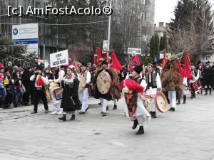 [P06] Grup de colindători » foto by CATAAS
 - 
<span class="allrVoted glyphicon glyphicon-heart hidden" id="av1135896"></span>
<a class="m-l-10 hidden" id="sv1135896" onclick="voting_Foto_DelVot(,1135896,18202)" role="button">șterge vot <span class="glyphicon glyphicon-remove"></span></a>
<a id="v91135896" class=" c-red"  onclick="voting_Foto_SetVot(1135896)" role="button"><span class="glyphicon glyphicon-heart-empty"></span> <b>LIKE</b> = Votează poza</a> <img class="hidden"  id="f1135896W9" src="/imagini/loader.gif" border="0" /><span class="AjErrMes hidden" id="e1135896ErM"></span>