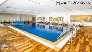 [P20] Piscina interioară — încălzită, în teorie; 'un pic', în practica lunii aprilie :)  » foto by Admin
 - 
<span class="allrVoted glyphicon glyphicon-heart hidden" id="av608016"></span>
<a class="m-l-10 hidden" id="sv608016" onclick="voting_Foto_DelVot(,608016,18234)" role="button">șterge vot <span class="glyphicon glyphicon-remove"></span></a>
<a id="v9608016" class=" c-red"  onclick="voting_Foto_SetVot(608016)" role="button"><span class="glyphicon glyphicon-heart-empty"></span> <b>LIKE</b> = Votează poza</a> <img class="hidden"  id="f608016W9" src="/imagini/loader.gif" border="0" /><span class="AjErrMes hidden" id="e608016ErM"></span>