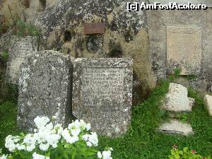 [P16] Pietre funerare vechi.  » foto by Floryn81
 - 
<span class="allrVoted glyphicon glyphicon-heart hidden" id="av536780"></span>
<a class="m-l-10 hidden" id="sv536780" onclick="voting_Foto_DelVot(,536780,18265)" role="button">șterge vot <span class="glyphicon glyphicon-remove"></span></a>
<a id="v9536780" class=" c-red"  onclick="voting_Foto_SetVot(536780)" role="button"><span class="glyphicon glyphicon-heart-empty"></span> <b>LIKE</b> = Votează poza</a> <img class="hidden"  id="f536780W9" src="/imagini/loader.gif" border="0" /><span class="AjErrMes hidden" id="e536780ErM"></span>