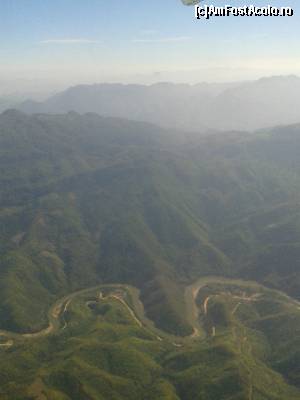 [P01] Laos privita de sus, din avion » foto by andreea72
 - 
<span class="allrVoted glyphicon glyphicon-heart hidden" id="av610142"></span>
<a class="m-l-10 hidden" id="sv610142" onclick="voting_Foto_DelVot(,610142,18274)" role="button">șterge vot <span class="glyphicon glyphicon-remove"></span></a>
<a id="v9610142" class=" c-red"  onclick="voting_Foto_SetVot(610142)" role="button"><span class="glyphicon glyphicon-heart-empty"></span> <b>LIKE</b> = Votează poza</a> <img class="hidden"  id="f610142W9" src="/imagini/loader.gif" border="0" /><span class="AjErrMes hidden" id="e610142ErM"></span>