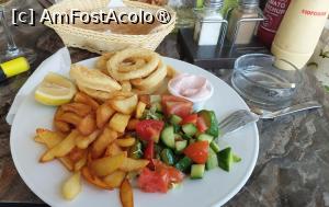 [P16] Restaurantul Tuck Inn - calamrii mei » foto by Carmen Ion
 - 
<span class="allrVoted glyphicon glyphicon-heart hidden" id="av1405474"></span>
<a class="m-l-10 hidden" id="sv1405474" onclick="voting_Foto_DelVot(,1405474,18341)" role="button">șterge vot <span class="glyphicon glyphicon-remove"></span></a>
<a id="v91405474" class=" c-red"  onclick="voting_Foto_SetVot(1405474)" role="button"><span class="glyphicon glyphicon-heart-empty"></span> <b>LIKE</b> = Votează poza</a> <img class="hidden"  id="f1405474W9" src="/imagini/loader.gif" border="0" /><span class="AjErrMes hidden" id="e1405474ErM"></span>
