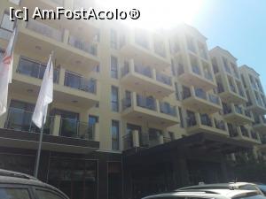 [P02] Fata hotelului - cu spatele catre mare :)  » foto by vulpe mihaela
 - 
<span class="allrVoted glyphicon glyphicon-heart hidden" id="av1068883"></span>
<a class="m-l-10 hidden" id="sv1068883" onclick="voting_Foto_DelVot(,1068883,18359)" role="button">șterge vot <span class="glyphicon glyphicon-remove"></span></a>
<a id="v91068883" class=" c-red"  onclick="voting_Foto_SetVot(1068883)" role="button"><span class="glyphicon glyphicon-heart-empty"></span> <b>LIKE</b> = Votează poza</a> <img class="hidden"  id="f1068883W9" src="/imagini/loader.gif" border="0" /><span class="AjErrMes hidden" id="e1068883ErM"></span>