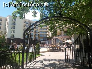 [P04] Intrarea din strada (sau iesirea) catre piscina » foto by vulpe mihaela
 - 
<span class="allrVoted glyphicon glyphicon-heart hidden" id="av1068885"></span>
<a class="m-l-10 hidden" id="sv1068885" onclick="voting_Foto_DelVot(,1068885,18359)" role="button">șterge vot <span class="glyphicon glyphicon-remove"></span></a>
<a id="v91068885" class=" c-red"  onclick="voting_Foto_SetVot(1068885)" role="button"><span class="glyphicon glyphicon-heart-empty"></span> <b>LIKE</b> = Votează poza</a> <img class="hidden"  id="f1068885W9" src="/imagini/loader.gif" border="0" /><span class="AjErrMes hidden" id="e1068885ErM"></span>